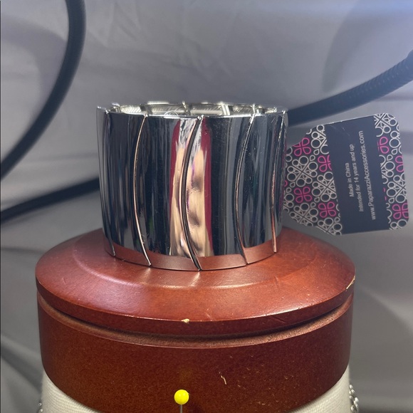 Paparazzi Bold Silver and Black Necklace Set - Picture 6 of 6